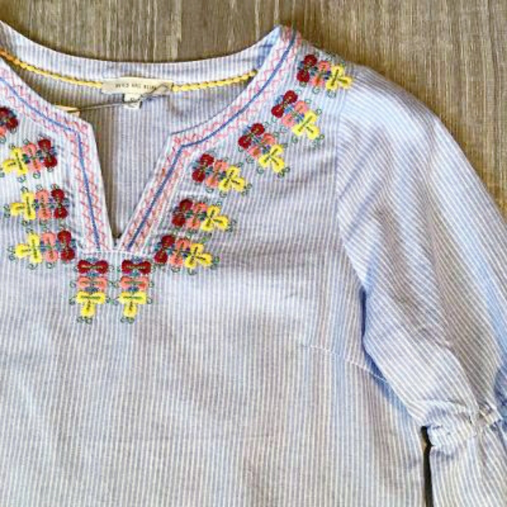 SKIES ARE BLUE Stitch Fix Pinstripe Embroidery Top - Picture 3 of 7